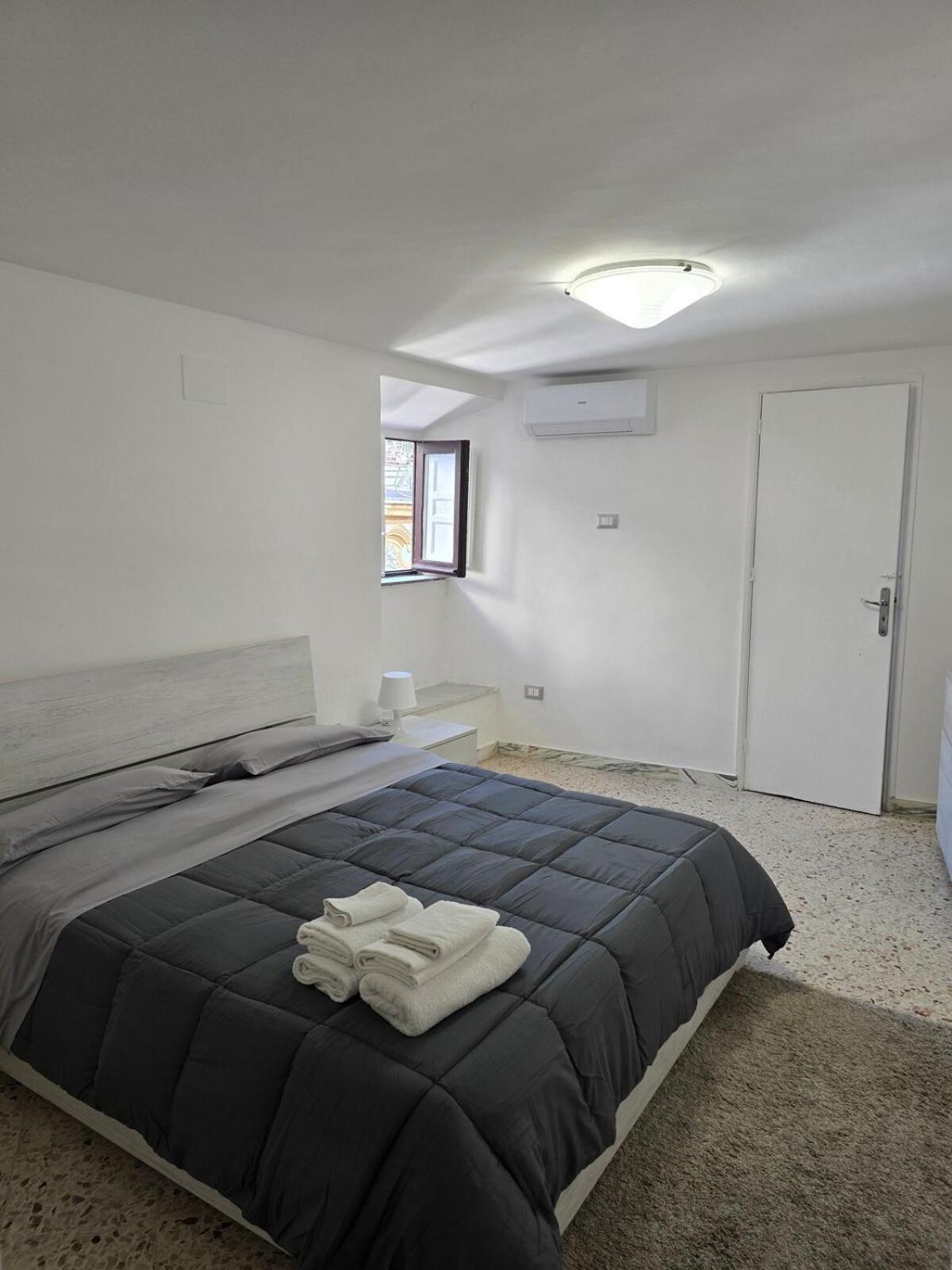 Mak House Hotell Palermo Eksteriør bilde