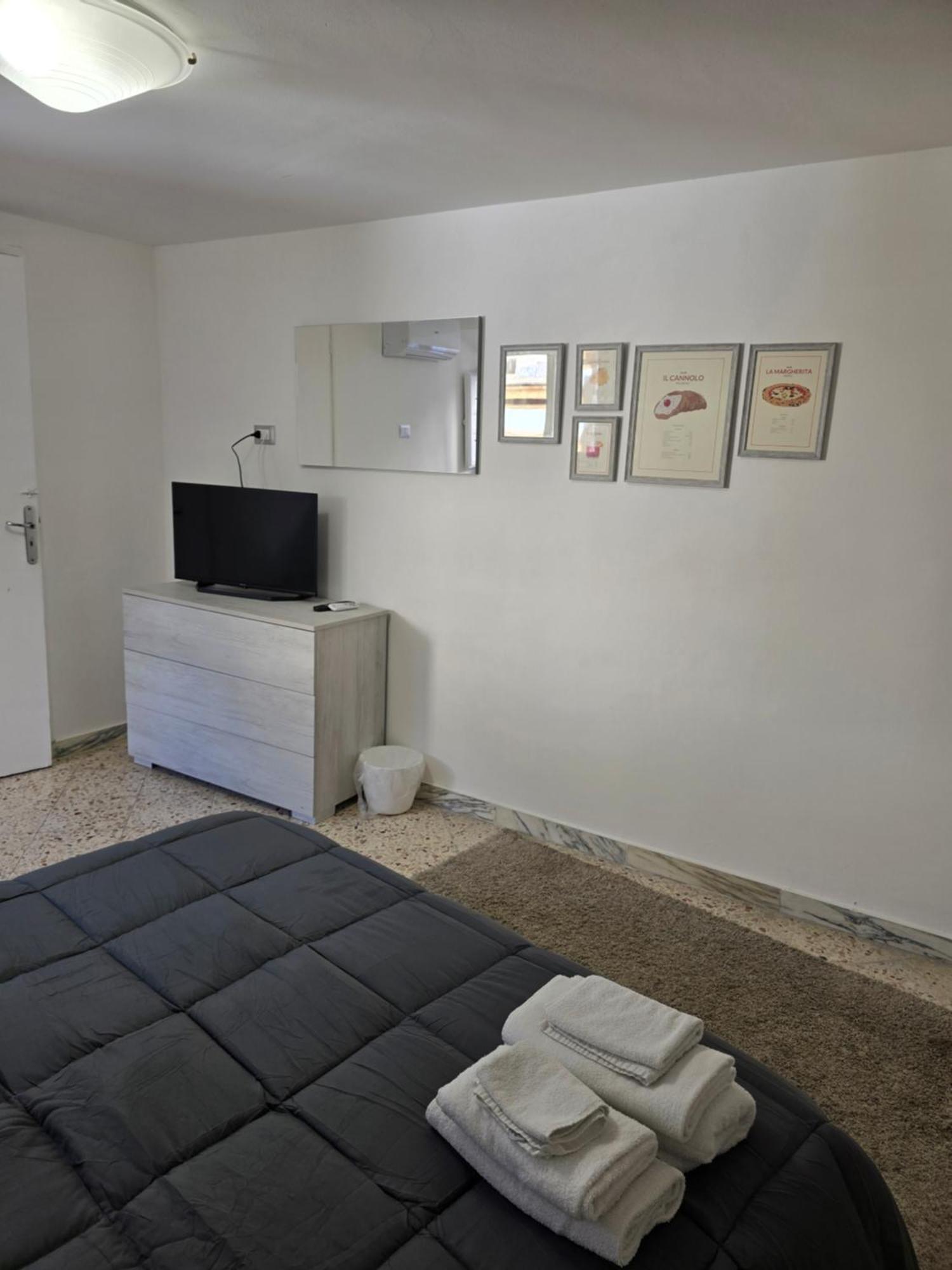 Mak House Hotell Palermo Eksteriør bilde